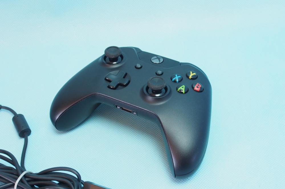 Xbox ONE用 ワイヤレスコントローラー モデル1537 X900837-001、その他画像１