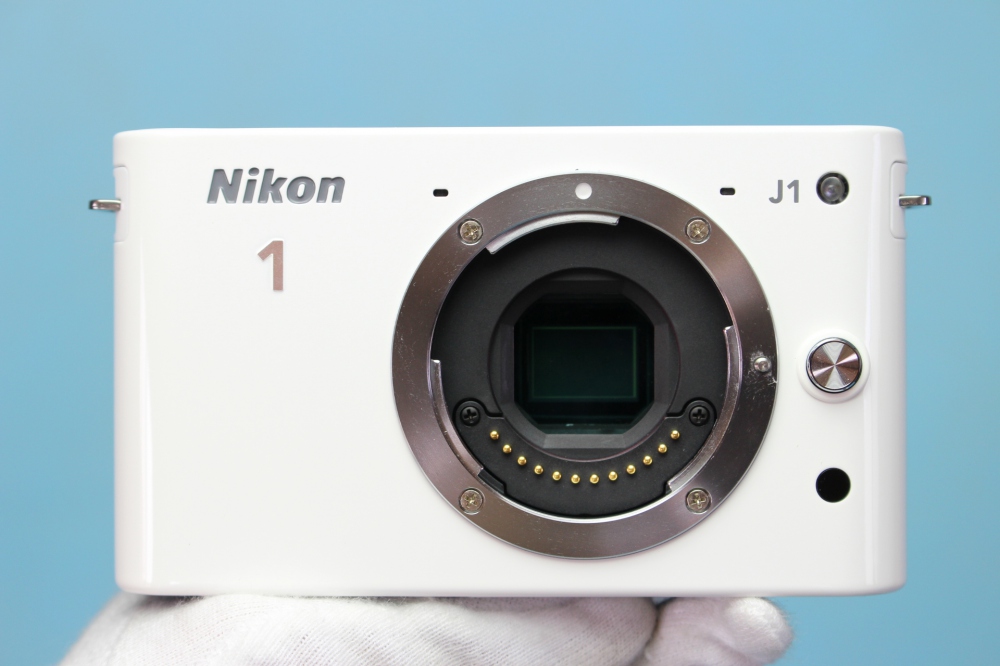 Nikon ミラーレス一眼カメラ Nikon 1 (ニコンワン) J1 (ジェイワン) 標準ズームレンズキット ホワイトN1 J1HLK WH、その他画像１