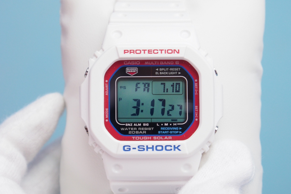 CASIO 腕時計 G-SHOCK White Tricolor Series 世界6局対応電波ソーラー GW-M5610TR-7JF メンズ、その他画像１