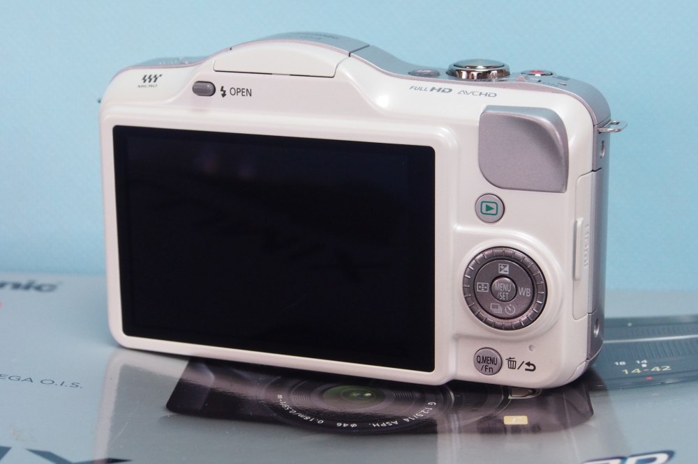 Panasonic ミラーレス一眼カメラ LUMIX GF3 ダブルズームキット シェルホワイト DMC-GF3W-W + ソフトカメラケース、その他画像２
