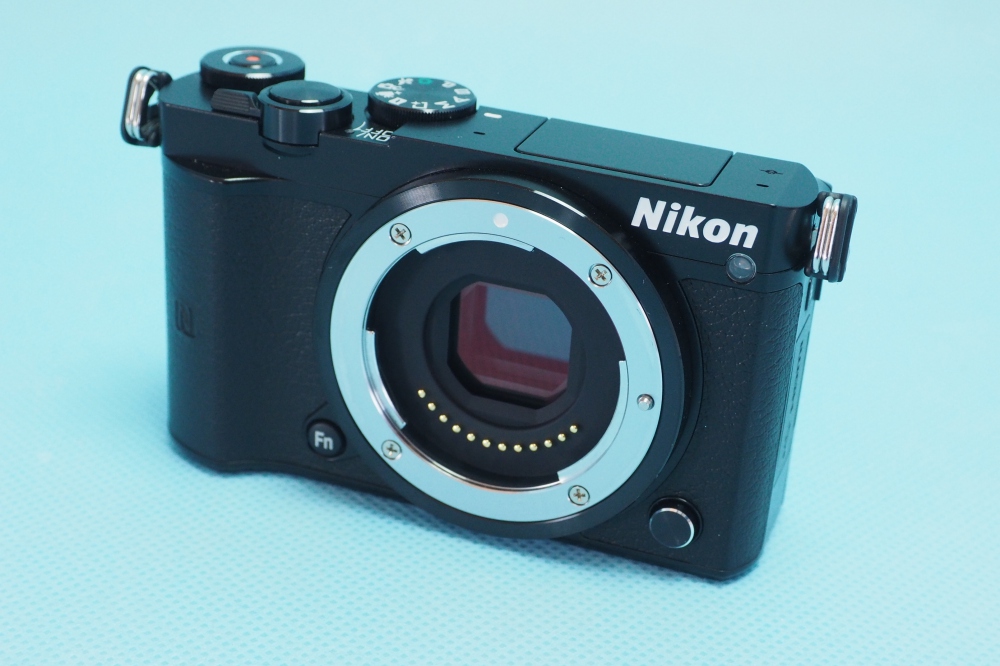 ニコニコ宅配買取｜Nikon ミラーレス一眼 Nikon1 J5 ダブルレンズキット ブラック J5WLKBK、32,300円、買取実績