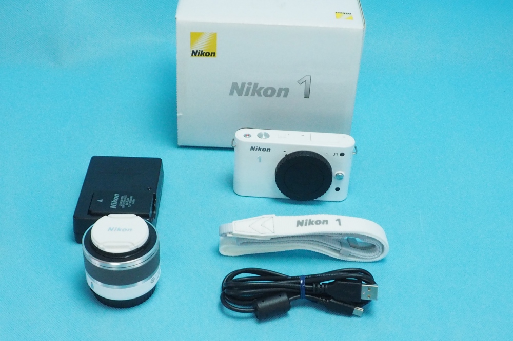 ニコニコ宅配買取｜ Nikon ミラーレス一眼カメラ Nikon 1 J1 標準ズームレンズキット ホワイト ニコン、10,000円、買取実績