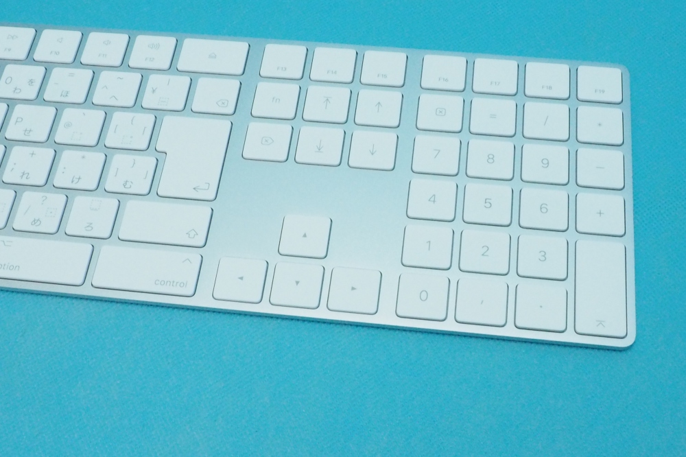 Apple Magic Keyboard テンキー付 日本語 JIS  アップル マジック キーボード A1843  充電式、その他画像２