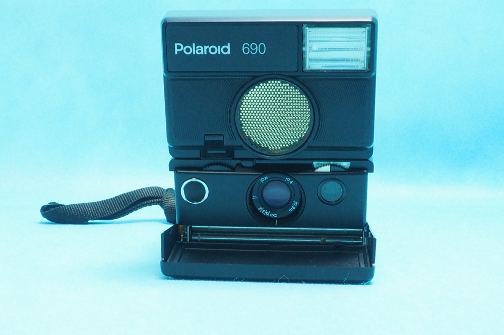 ニコニコ宅配買取｜ 動作未確認 Polaroid 690 インスタント カメラ ポラロイドカメラ ジャンク扱い 希少、15,000円、買取実績