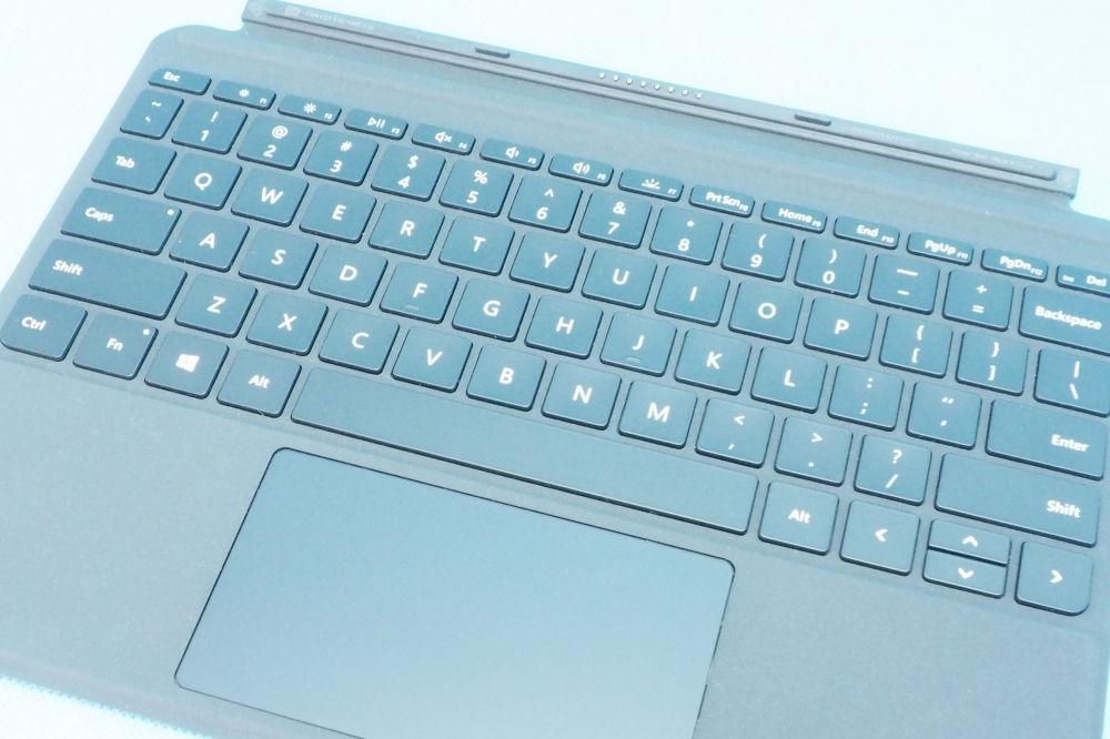 Surface Go タイプ カバー ブラック（英字配列）KCM-00021、その他画像２