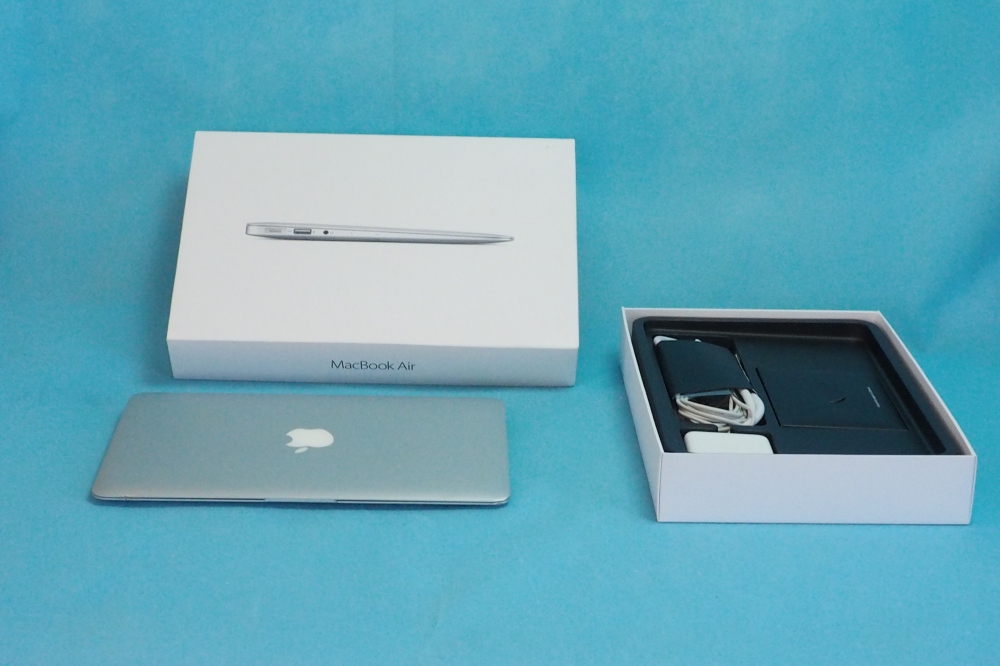 APPLE MacBook Air 11インチ  1.4GHz Core2 Duo 2GB 128GB Late 2010充電回数87回 USキー、買取のイメージ