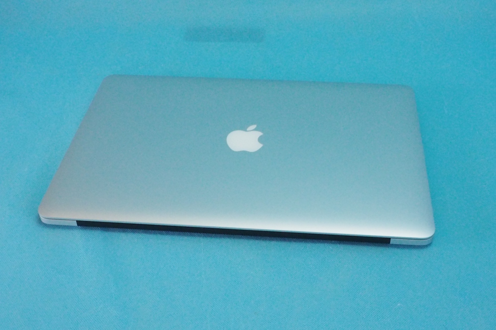 Apple MacBook Pro Retina 15インチ Mid 2015 2.2GHz Core i7 16GB 256GB 充電回数168回 USキー、その他画像１