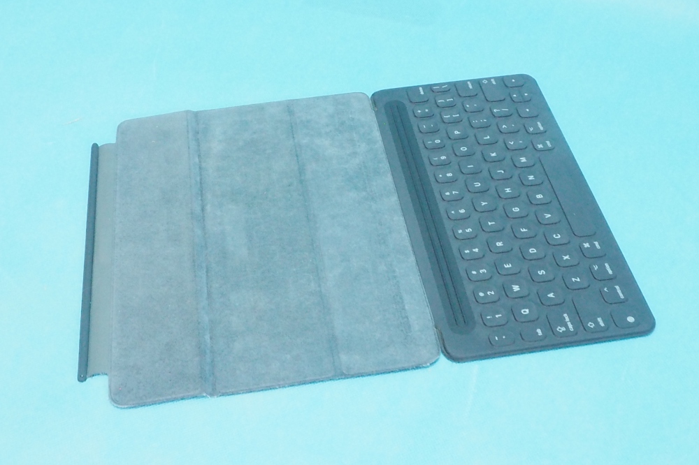 Apple 9.7インチiPad Pro用 Smart Keyboard MM2L2AM/A  A1772、その他画像１