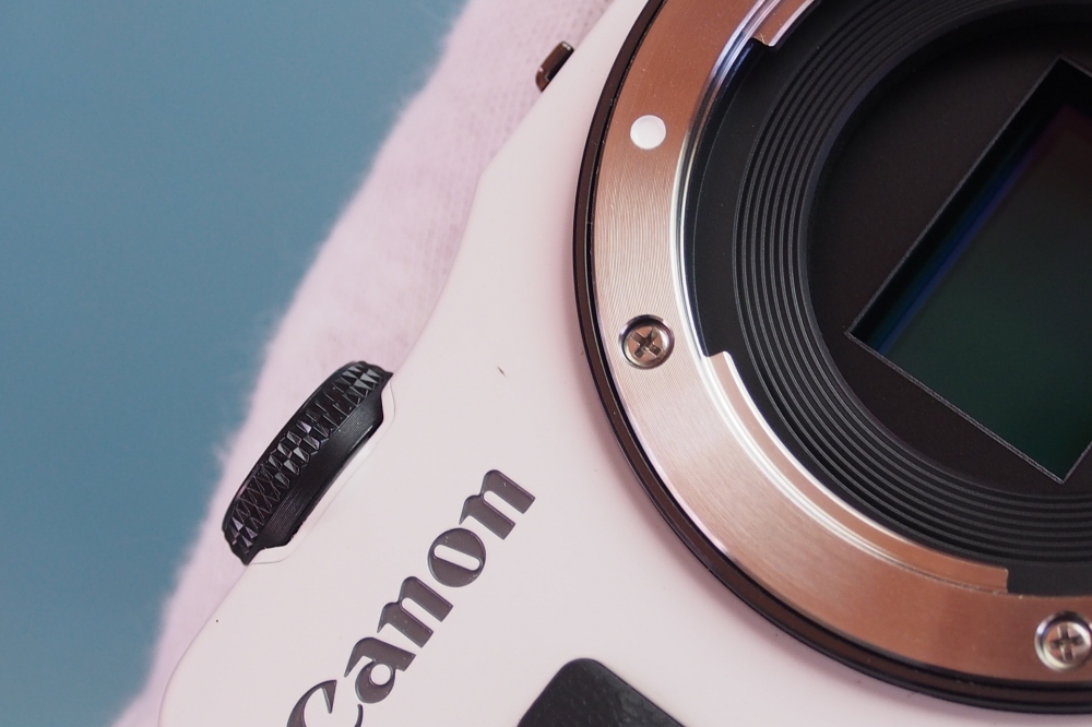Canon ミラーレス一眼カメラ EOS M ダブルレンズキット EF-M18-55mm F3.5-5.6 IS STM/EF-M22mm F2 STM付属 ホワイト EOSMWH-WLK、その他画像３