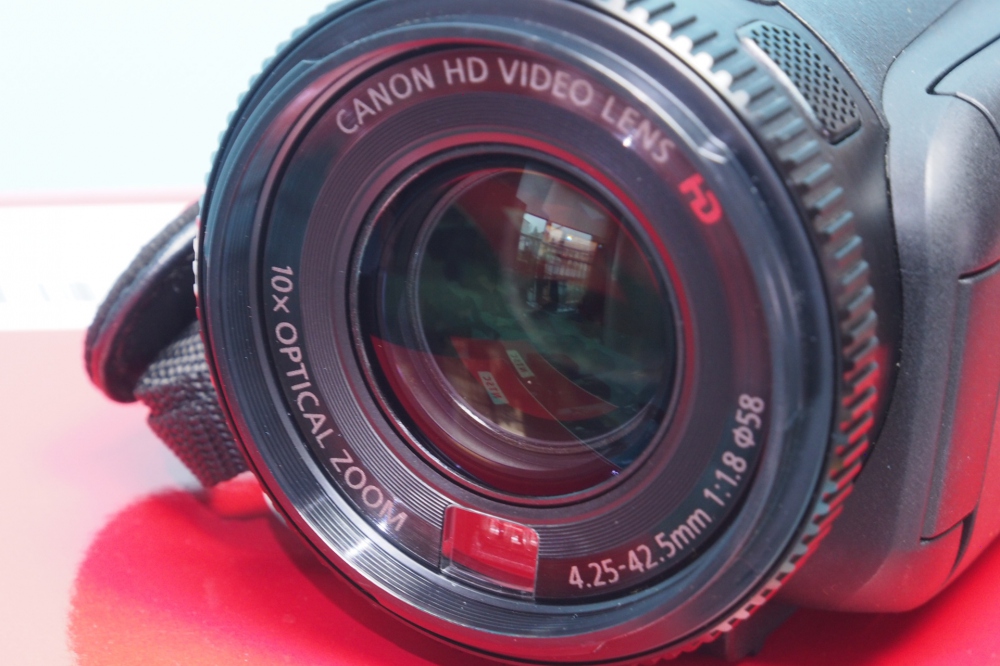 Canon デジタルビデオカメラ iVIS HF G20 ブラック IVISHFG20 + バッテリーチャージャー + バッテリー + バッテリー + 純正カメラバッグ、その他画像２