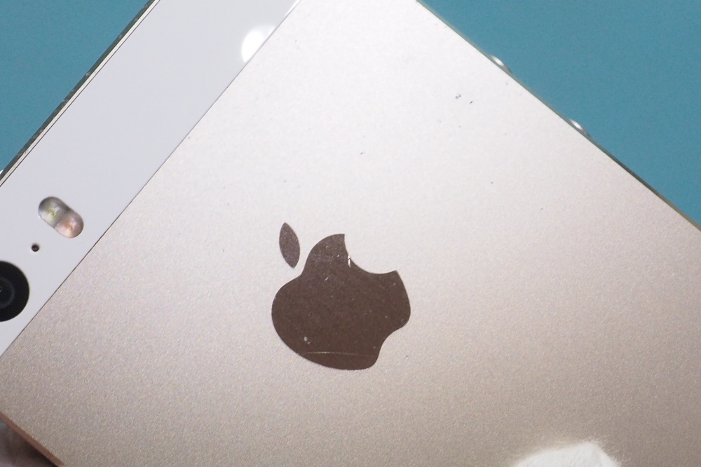 Apple iPhone 5s 64GB ゴールド ME440DN/A SIMフリー、その他画像３